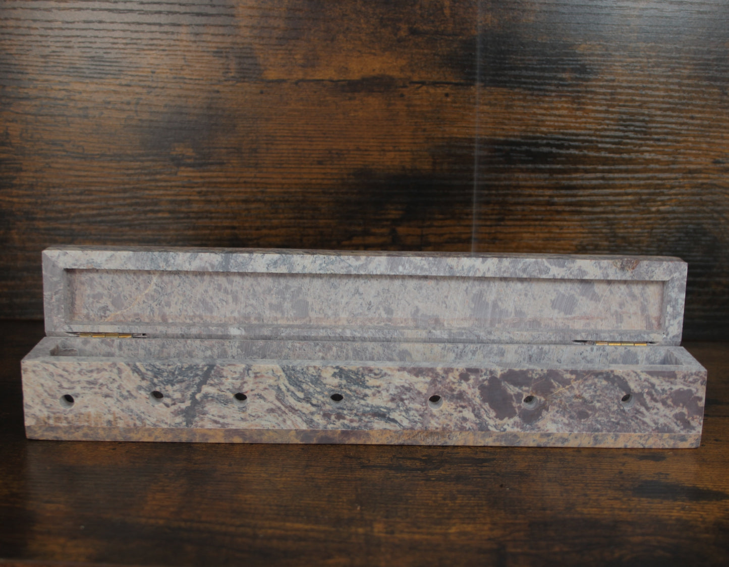 Kit de Portainciensos de Esteatita con 10 Inciensos Artesanales en Varilla