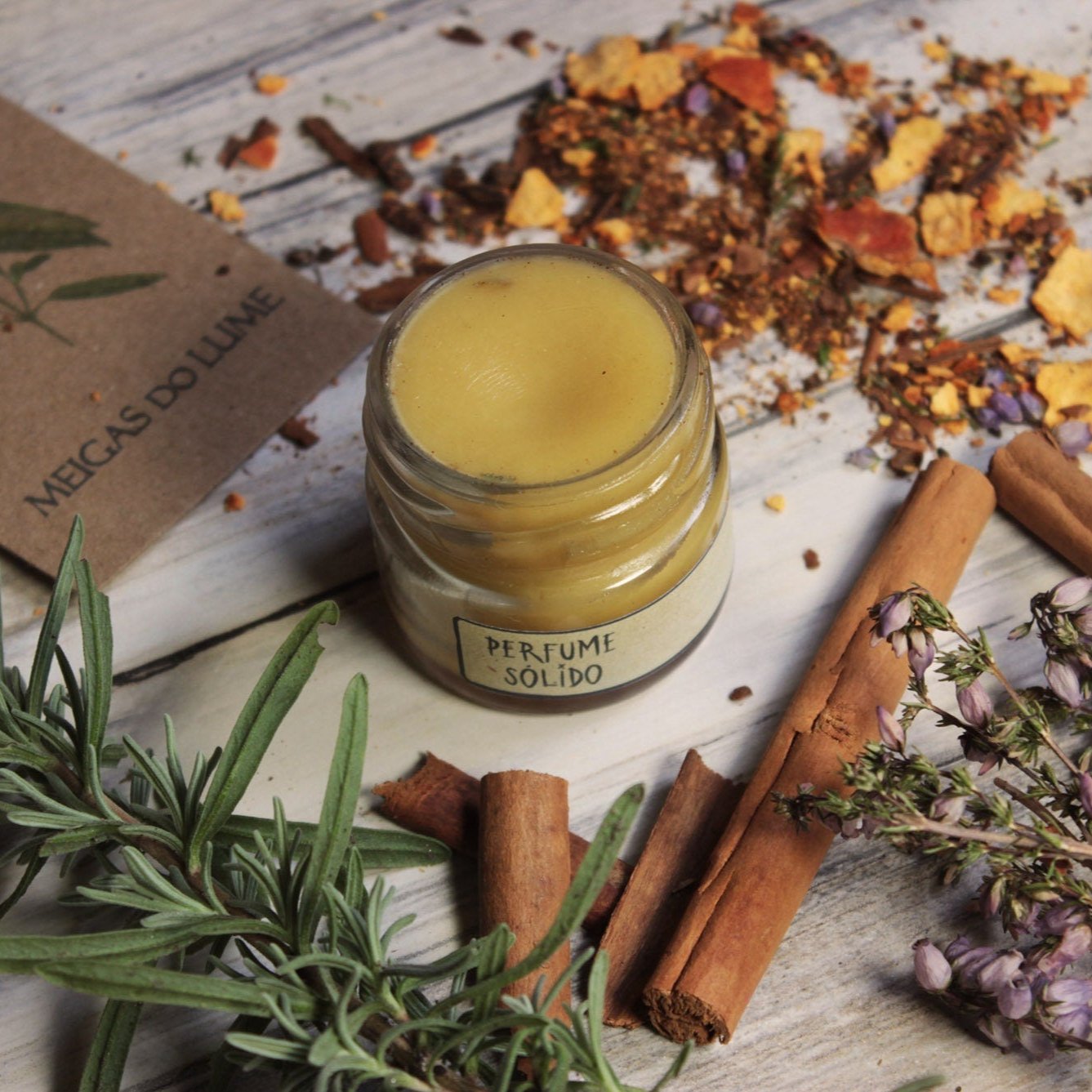 Samhain solid perfume 30ml. Aromas: macerated rosemary, orange, incense and cloves. REUSABLE glass CONTAINER with lid. Bee wax