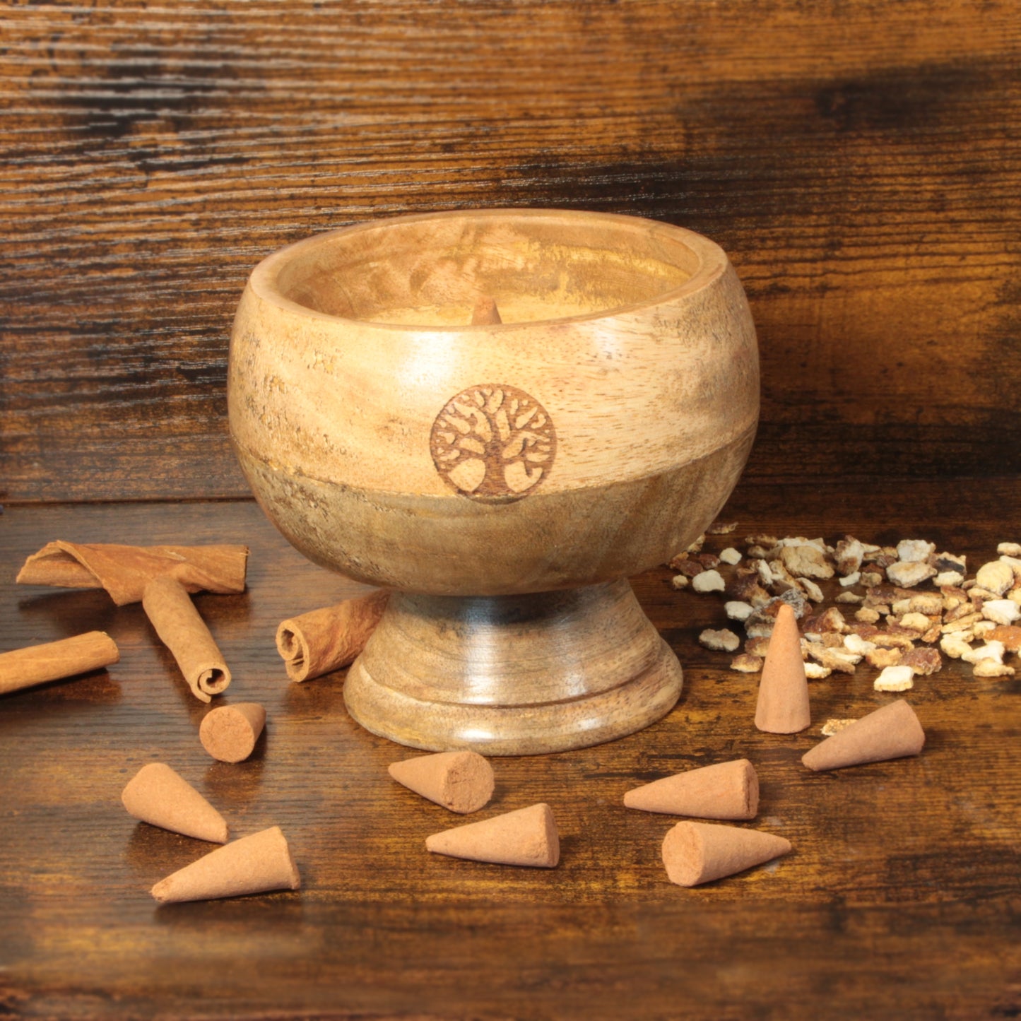 Kit de Cuenco de Madera con 10 Inciensos Artesanales en Cono