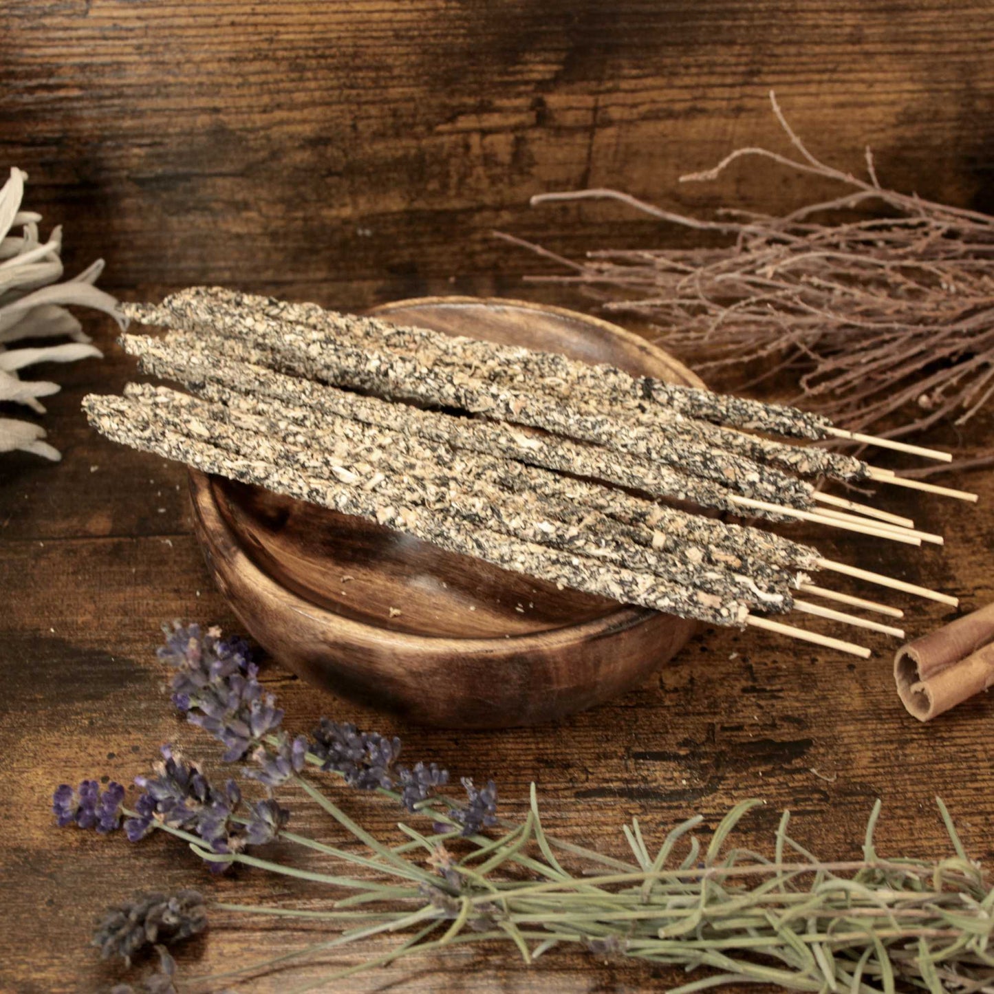 Kit de Portainciensos de Madera con 10 Inciensos Artesanales en Varilla