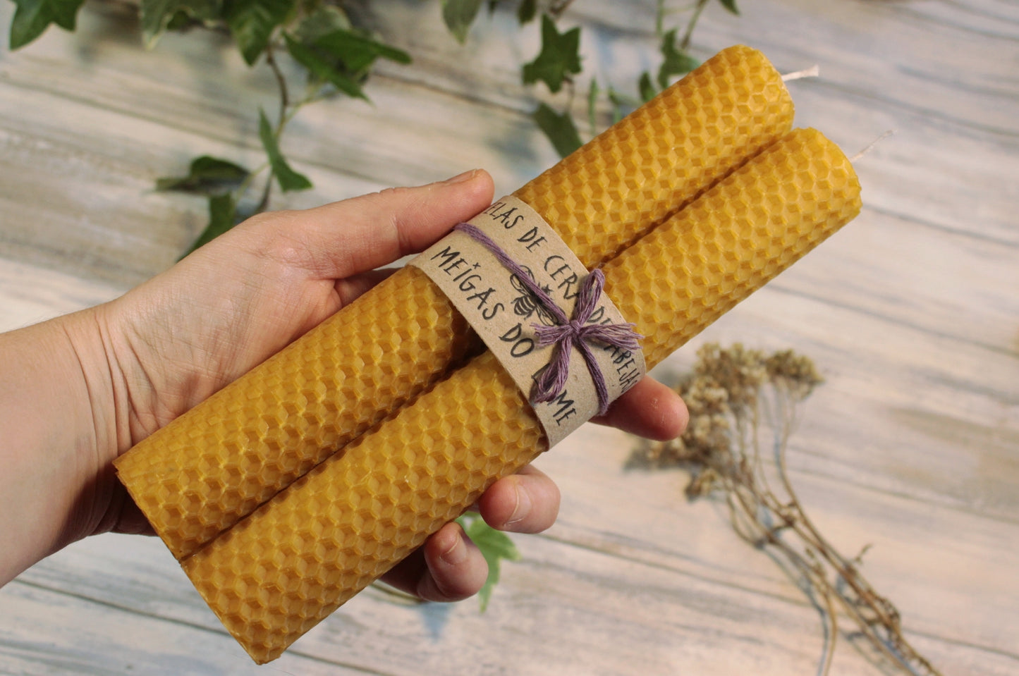 Natural tall BEESWAX candles. 2 rolled 20 cm candles or handmade honey candles. Size: 10cm x 3cm. Ecological packaging without plastic. 150g