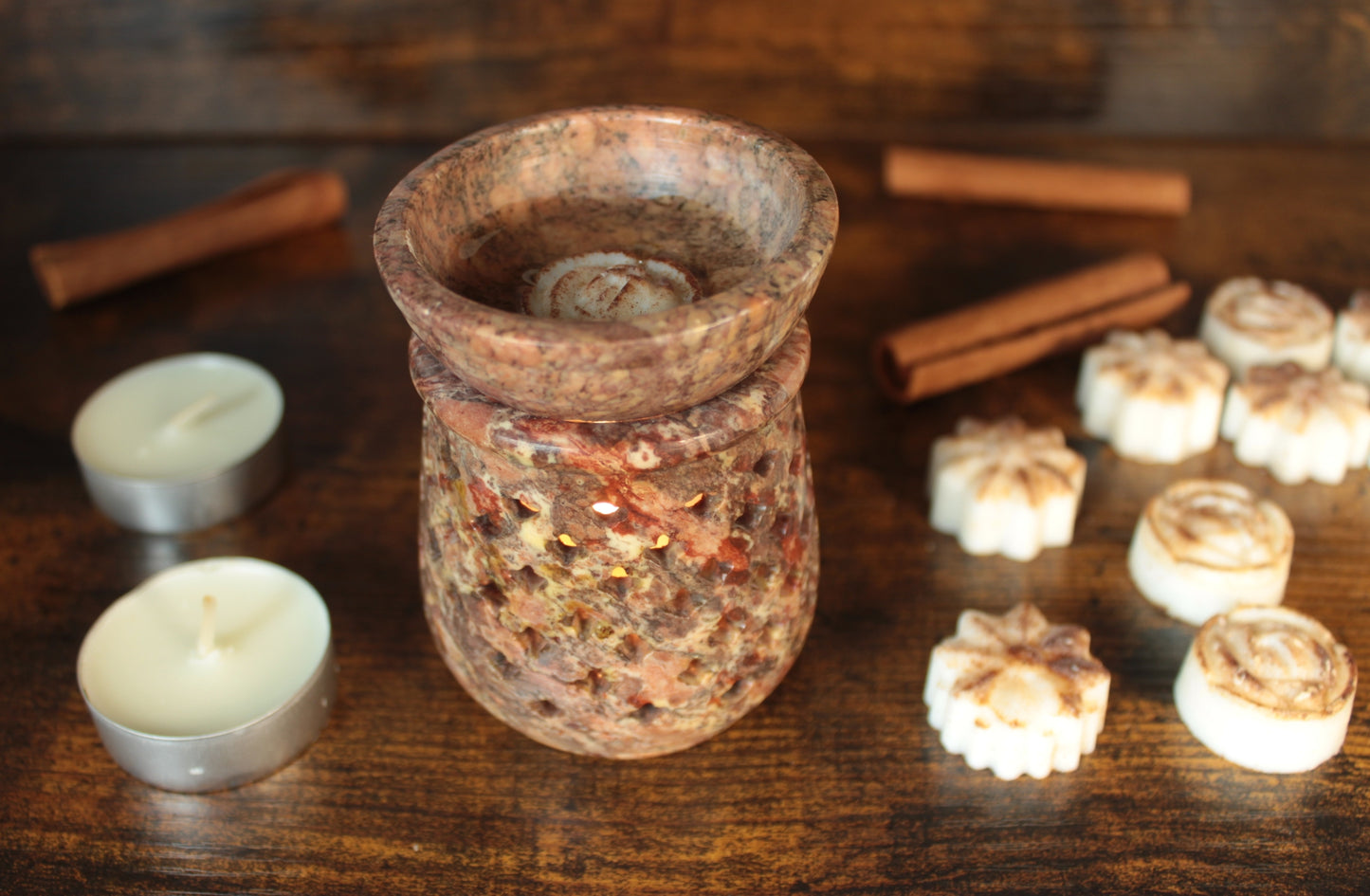 Aromatherapy Kit with Soapstone Burner and Wax Melts