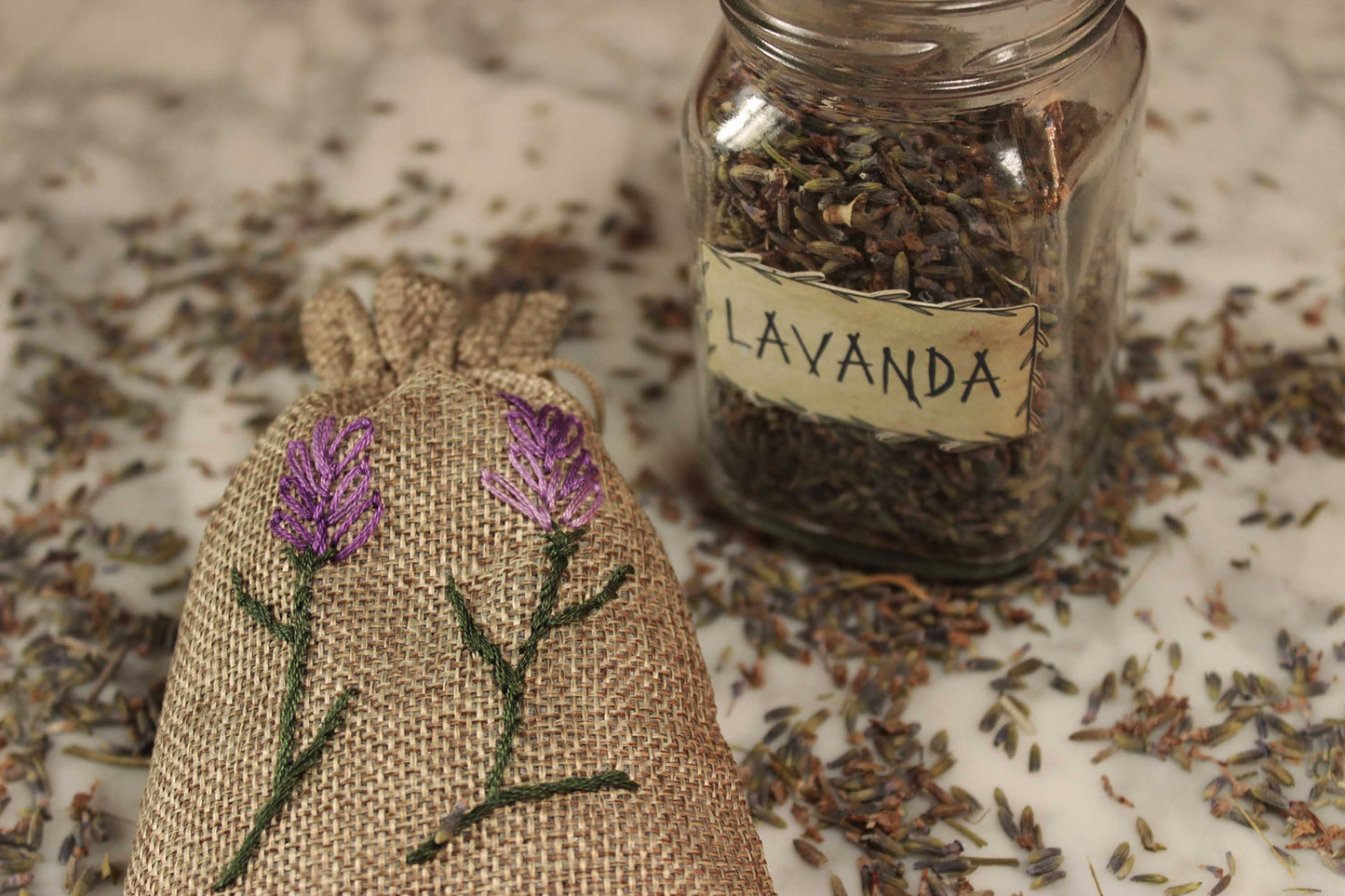 LAVENDER bag made of linen and hemp, embroidered and sewn by hand. Own harvest, Galicia. Calm, helps with insomnia, anxiety and stress